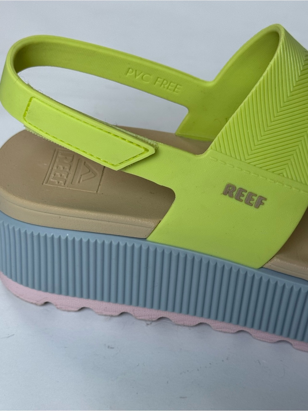 REEF Women's Water Vista Higher Sandals in a lime yellow - Size 7 - Picture 4 of 11